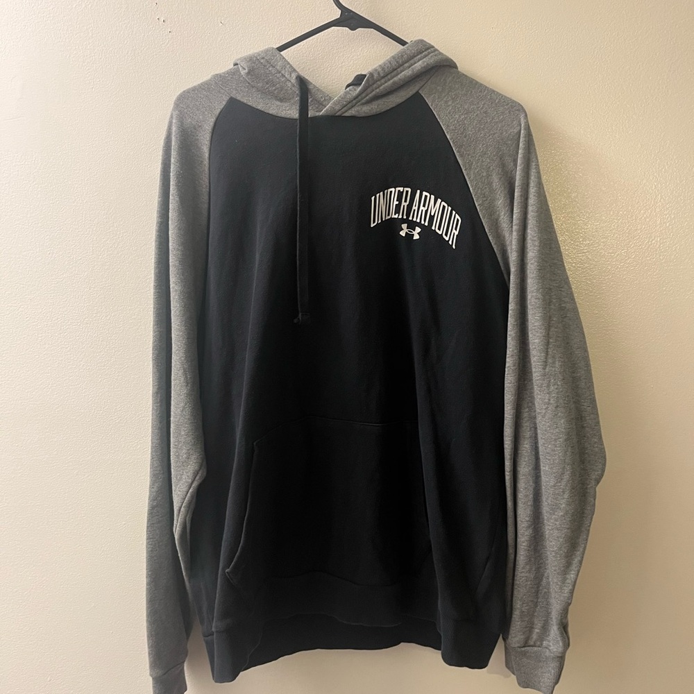 Pre-owned under armour mens pullover sweater size CL